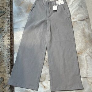 Uniqlo women’s Gray wide leg Pants